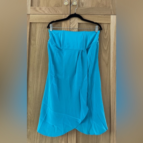 Helena Dresses & Skirts - Helena Quinn by Revolve Strapless Dress in Vibrant Blue